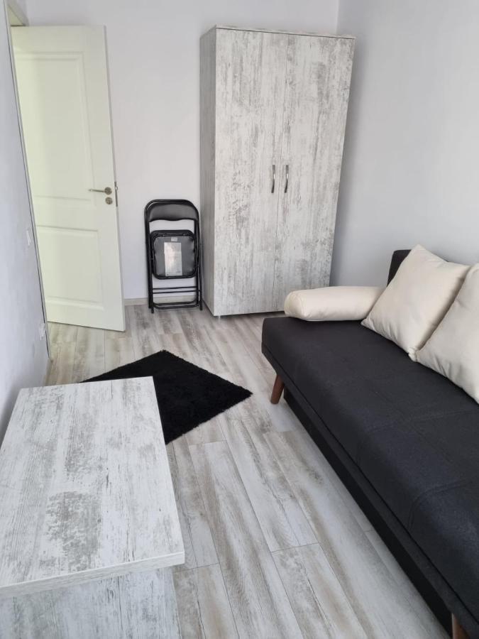 Luxury Apartament Curtea de Argeş Exterior foto